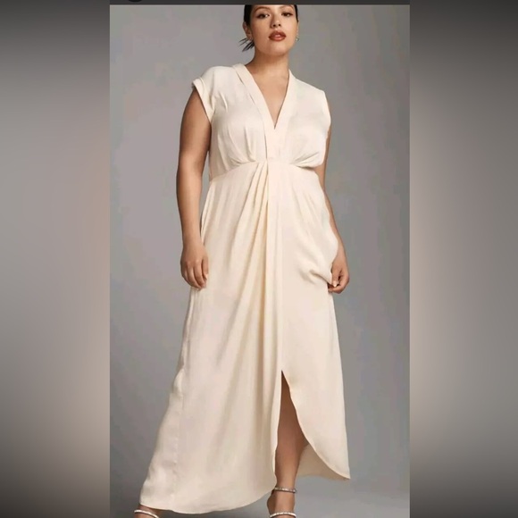 Anthropologie Sleeveless V-Neck Twist Front Ivory Satin Dress• 8 - Picture 5 of 15